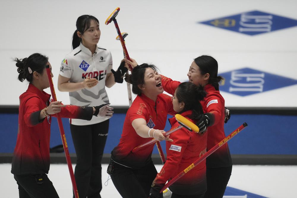 美职联2025年常规赛最佳阵：梅西领衔，布安加、伊万德入选